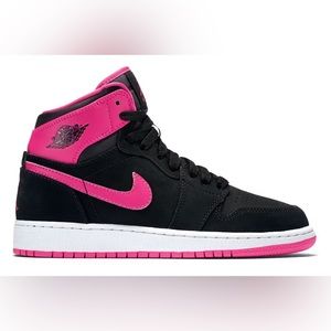 Nike Air Jordan 1 Retro High Black/Vivid Pink Sneakers